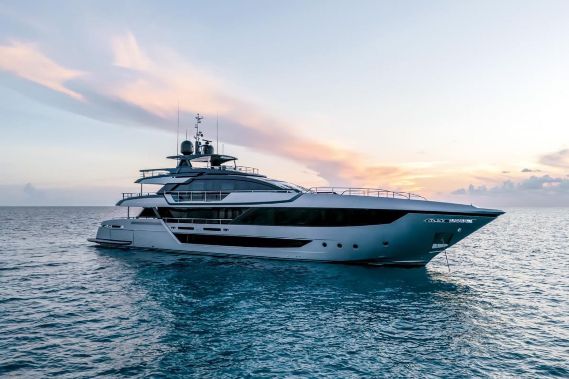 Elite Luxury yacht - Private luxury yacht rental
