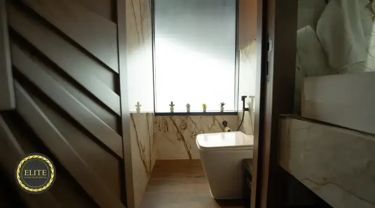 Modern Boat 100 FT (2)